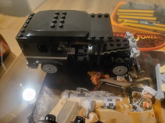 Prodam Lego Indiana Jones 7682 - 4