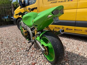KAWASAKI ZX 900 SPECIÁL DESIGN - 4