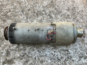 Dynamo 28 V 6,5 kW - 4