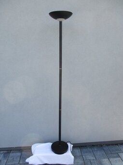 HALOGENOVÁ LAMPA ( PODLAHOVÁ ) -- VÝŠKA 181cm -- ČERNO/ZLATÁ - 4