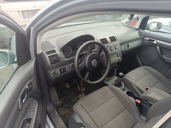 ND z VW Touran 1896.cm3 77.kw nafta r.v.2006 (K25) - 4