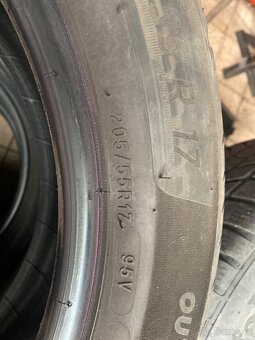 Pneu 205 55 r17 - 4