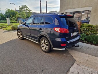 Hyundai SantaFe - 4