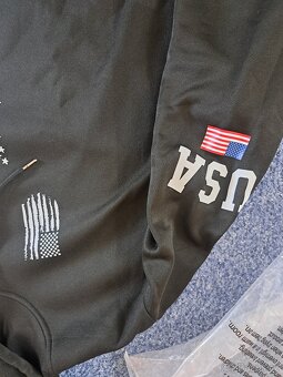 Nová černá mikina USA XXL - 4