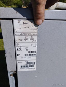 Prodám litinový kotel na dřevo a uhlí Ferroli GFN 5 - 19,4kW - 4