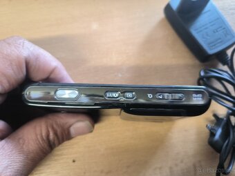 Sony Ericsson U1i - 4