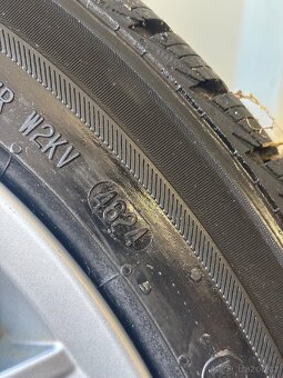 Alu kola 5x112 r17 Škoda- zánovní pneu - 4