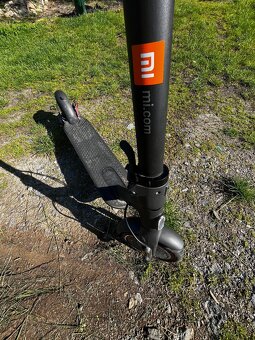 Elektrická koloběžka Xiaomi Mi Scooter Pro 2 - 4