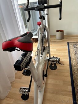 Cyklistický trenažér - 4