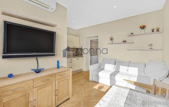 Pronájem bytu 1+kk/T 24m², ul. Sobotecká, Praha 2 - Vinohrad - 4