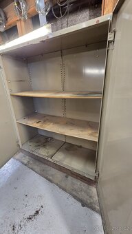 Kovová / plechová dílenská skříň - 4