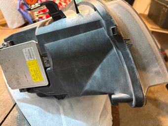 Xenon bmw e90,e91 - 4