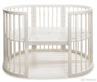 Rostoucí oválná postýlka 7v1 - 4