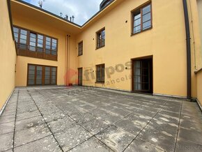 Exkluzivní nabídka pronájmu bytu 93 m2 + 50 m2 terasa ve Vot - 4