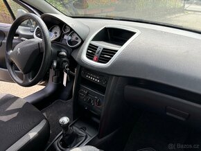 předek Peugeot 207 - 4