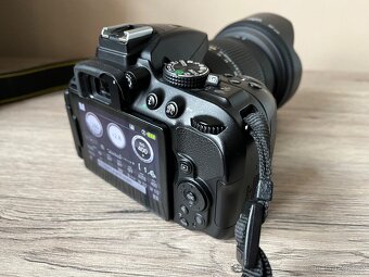 Nikon D5300 tělo + Sigma 17-50 mm EX DC OS HSM - 4