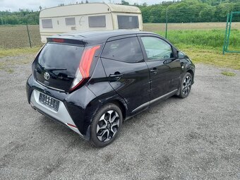 Toyota Aygo 1.0 VVT-i 53KW serviska 2x klíč TOP výbava - 4
