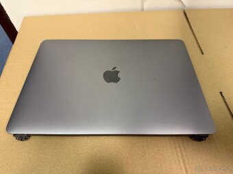MacBook Pro 13" A2338 - Displej s vadou - 4