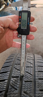 Zimní pneumatiky Pirelli 225/55R17 C 8,00mm DOT 2022 - 4