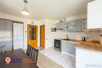 Prodej, rodinný dům, 311m2, 679 m2, Hluk - 4
