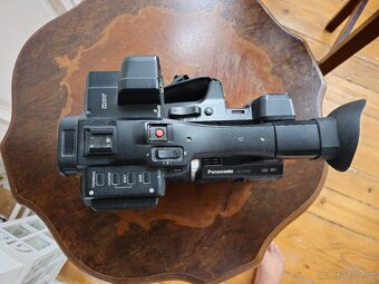 Prodám videokamera Panasonic HC-X1000 4K Ultra HD - 4