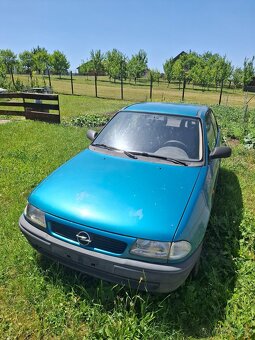 Opel astra 1.4 benzín 44kw r.v.1996 - 4
