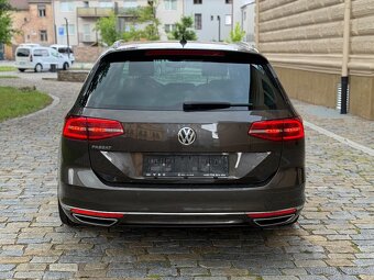 VOLKSWAGEN PASSAT 2.0TDI 176kW 4x4 • VIRTUAL • HUD • FULL - 4