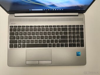 HP 250 G8 I3-1115G4/8 GB Ram/256 GB SSD - 4
