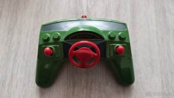 Traktor s vlečkou na dálkové ovládání - 4
