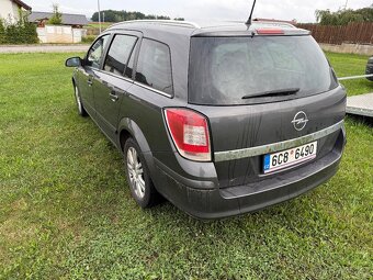 Opel Astra Caravan 1,7CDTi 92kW STK 02/2027 - 4
