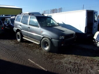 NISSAN TERRANO 2,7 DI + 2,4í - 4