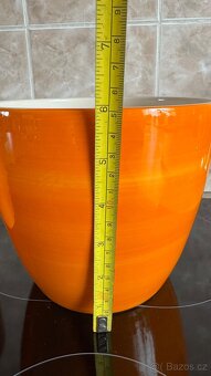 Set tři kusů oranžových keramických květináčů - 4