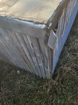 Zelezny skladovy kontajner - 4