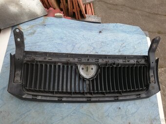 Mřížka kapoty Fabia 1 černá - 4