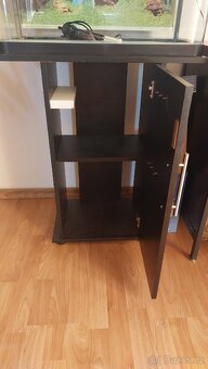 Akvárium se skříňkou 56l - 4