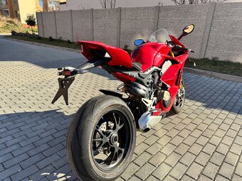 Ducati Panigale v4s - 4