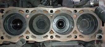 Blok motoru Ford 2.0l, 103kW, 1997cm3, typ QXWA - 4