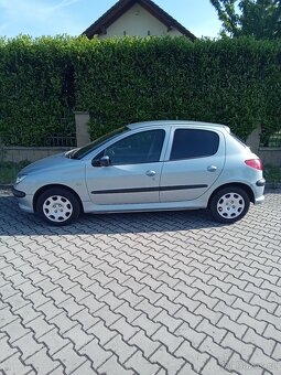 Peugeot 206 1.4i, 55 kW, najeto 113000 km - 4