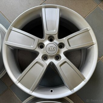 originální alu kola Kia 18", rozteč šroubů 5x114,3 - 4