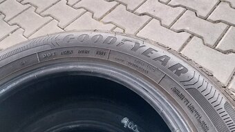 Prodám 2 x letní pneu Goodyear 175/65/14 - 4