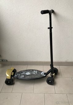 Koloběžka/skatebord - 4