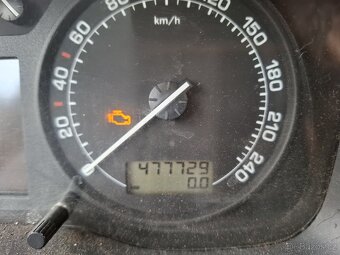 Skoda octavia combi 2.0 benzin 85kw - 4