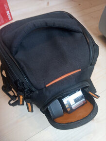 Zánovní kamera Canon HV30 s bohatým příslušenstvím - 4