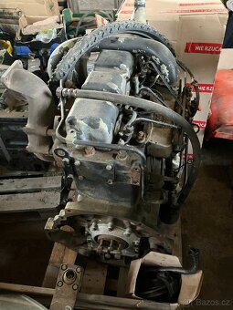 Motor na Zetor 8540, případně blok s klikou na 10540 - 4