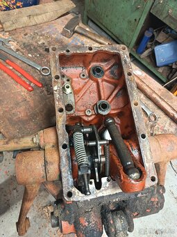 Díly Zetor 3011 4011 - 4