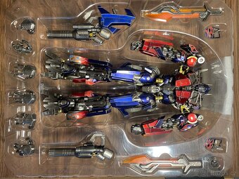 ThreeZero Optimus Prime 1/6 - 4