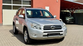 Toyota RAV4 //2.2D-4D//100kW//4X4//EXECUTIVE//1.MAJ// - 4