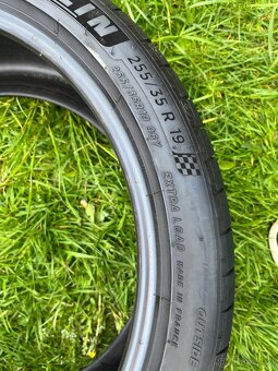 Michelin Pilot Sport 4S 255/35R19 - 4