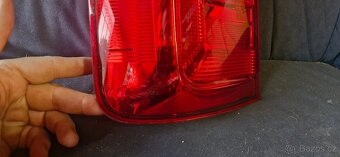 Leve zadni svetlo vw caddy 2k1 - 4