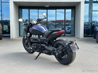 Nový Triumph Rocket 3 R STORM - 4